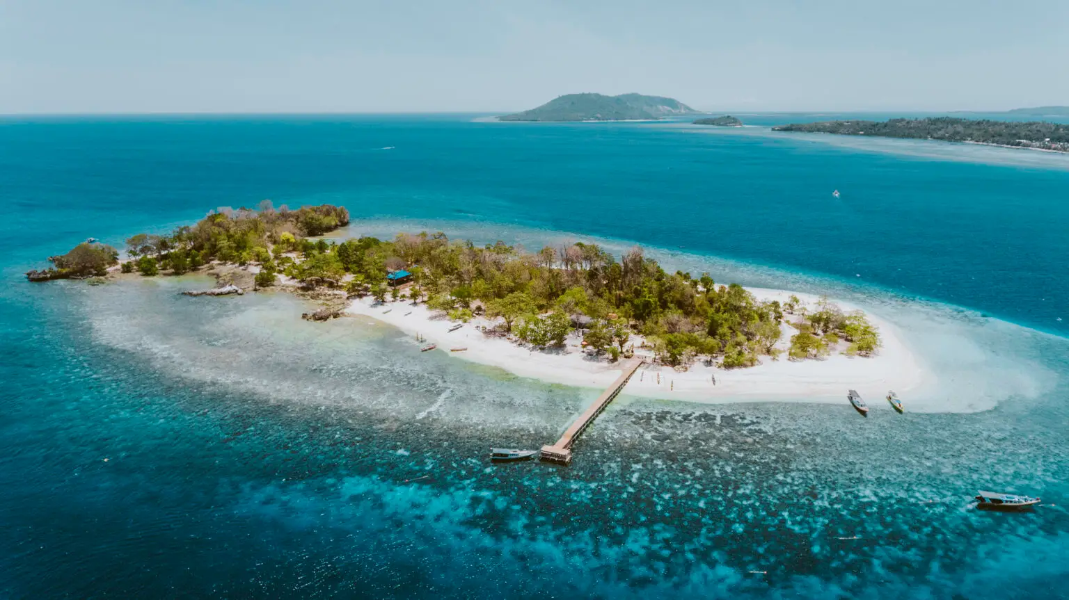 Lihaga island, off Likupang, North Sulawesi — workable from March to June and from September to November.© Wonderful Indonesia